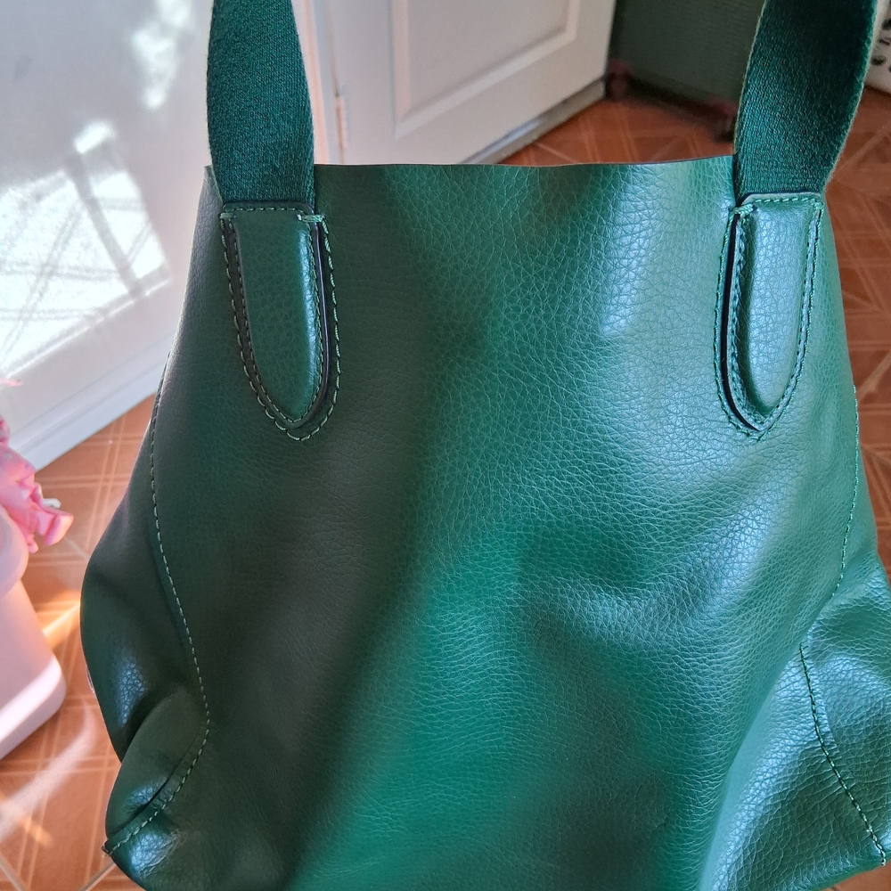 Coach Dark Green Leather Tote with Gold Tag - Picture 4 of 14